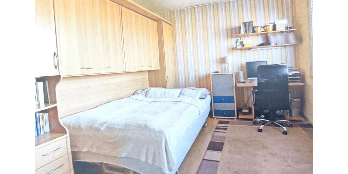 Etagenwohnung Voerde (Niederrhein) - 4 Zimmer, 104 m&sup2;, 200.000&euro; | Angebot:27535033