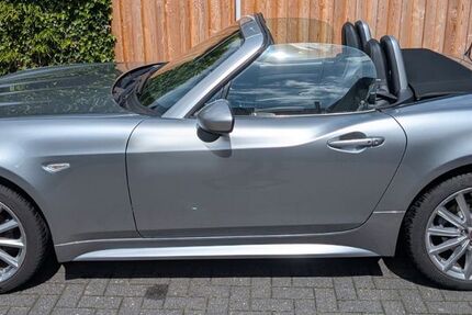 Fiat 124 Spider 66.500 km 15.900 &euro; Lüdinghausen 59348