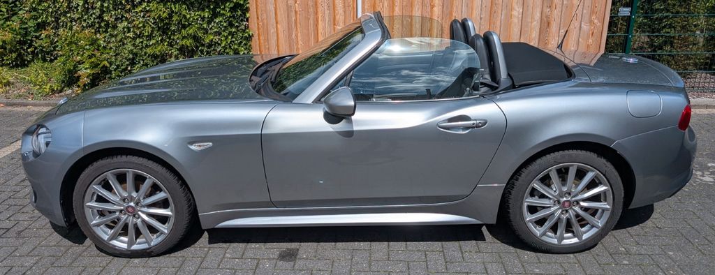 Fiat 124 Spider 66.500 km 15.900 &euro; Lüdinghausen 59348
