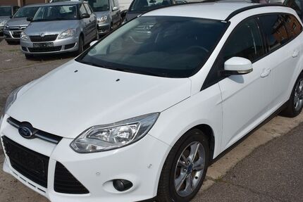 Ford Focus 62.000 km 7.980 &euro; Oberhausen 46145