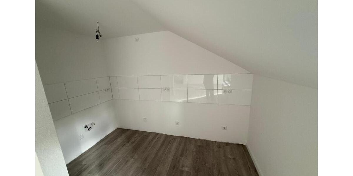 Dachgeschoßwohnung Datteln - 2 Zimmer, 60 m&sup2;, 600&euro; | Angebot:26429539
