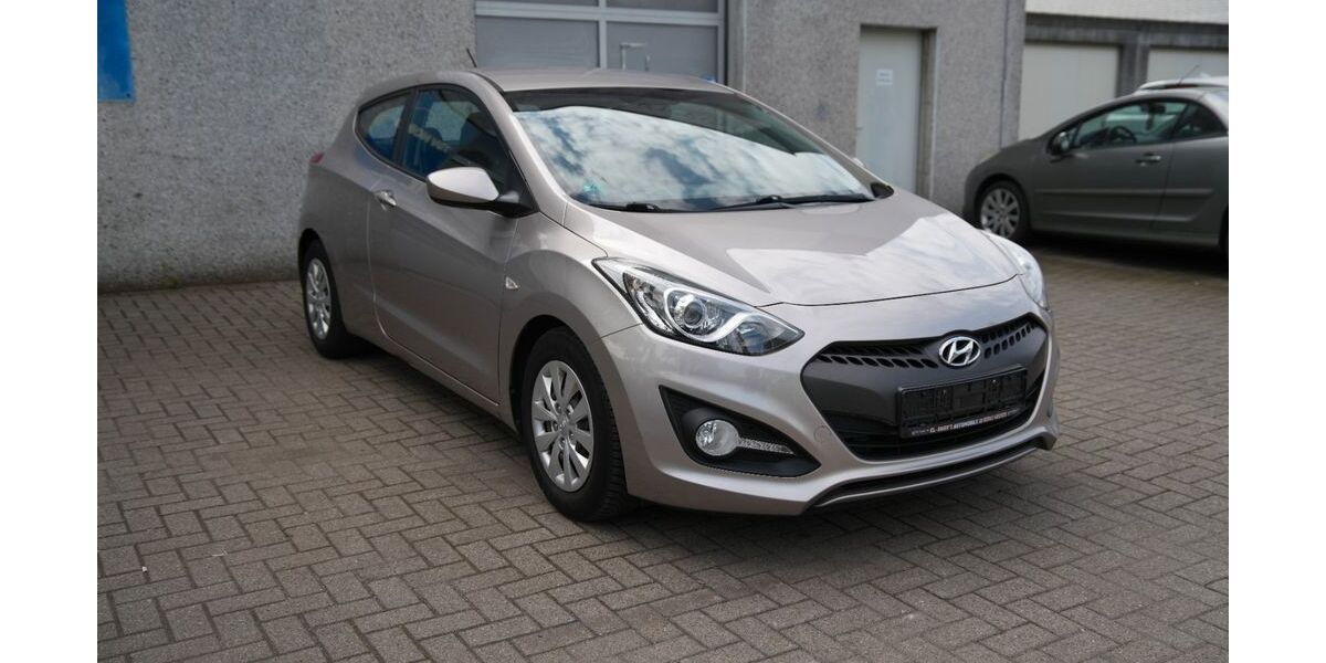 Hyundai i30 180.683 km 4.490 &euro; Bottrop 46240