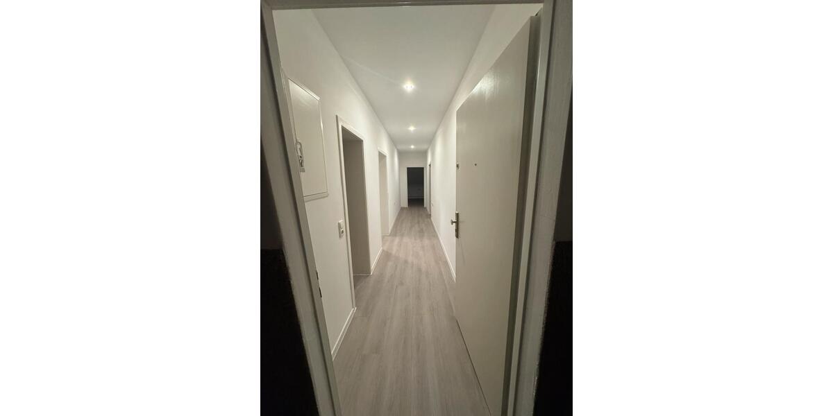 Dachgeschoßwohnung Gelsenkirchen Gelsenkirchen-Nord - 3 Zimmer, 75 m&sup2;, 850&euro; | Angebot:26120979