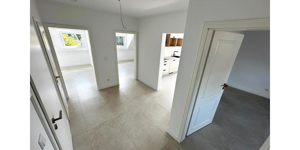 Dachgeschoßwohnung Oberhausen Biefang - 3 Zimmer, 55 m&sup2;, 900&euro; | Angebot:27586987