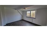 Dachgeschoßwohnung Essen Stadtbezirk V - 2.5 Zimmer, 75 m&sup2;, 940&euro; | Angebot:25304043