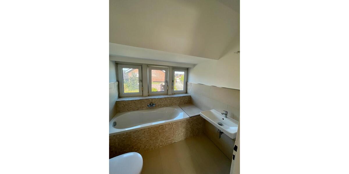 Doppelhaushälfte Borken - 6 Zimmer, 148 m&sup2;, 1.450&euro; | Angebot:27614990