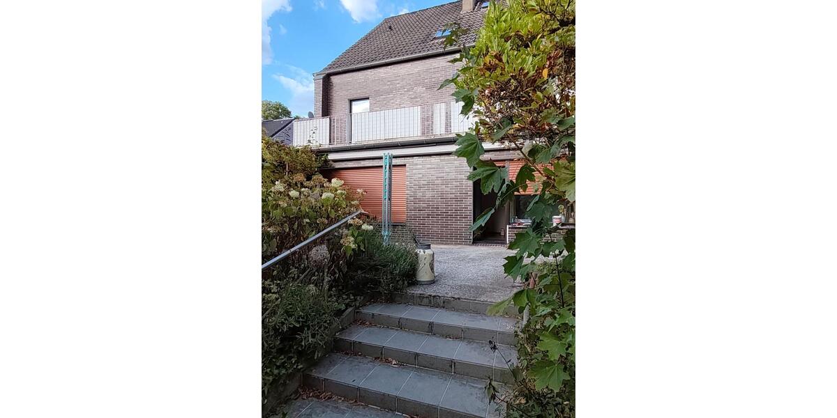 Erdgeschoßwohnung Oberhausen Alsfeld - 1 Zimmer, 100 m&sup2;, 980&euro; | Angebot:27626513