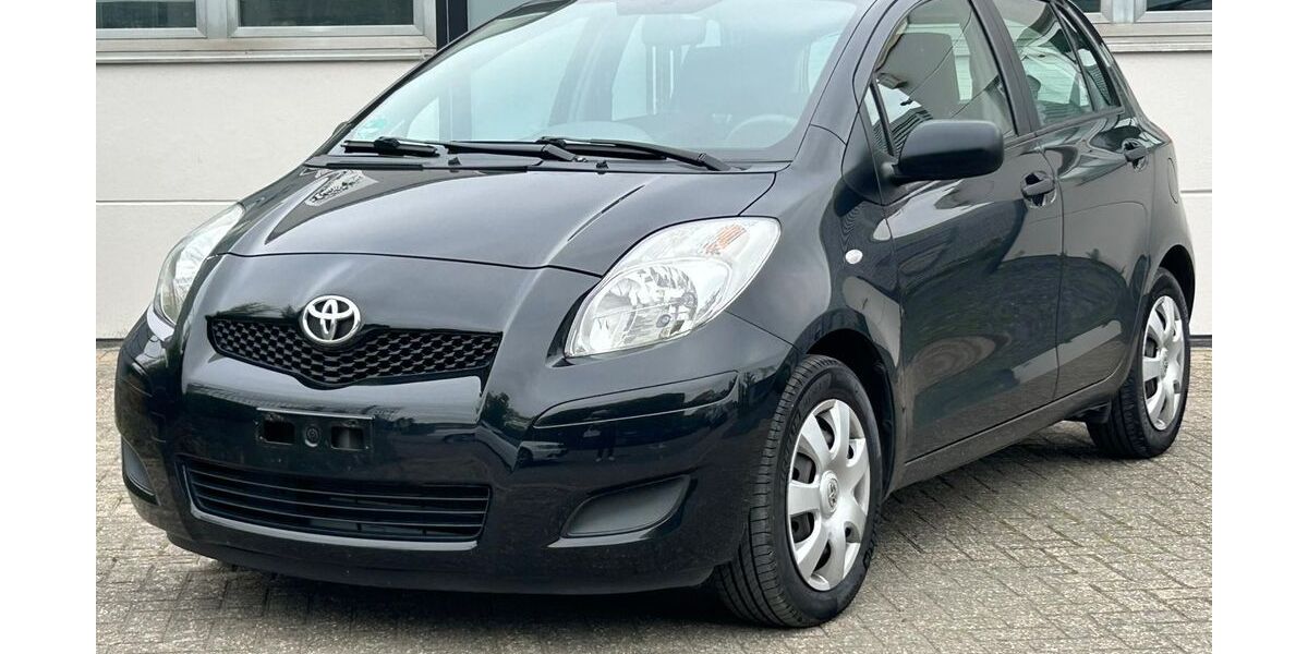 Toyota Yaris 102.000 km 3.990 &euro; Borken 46325