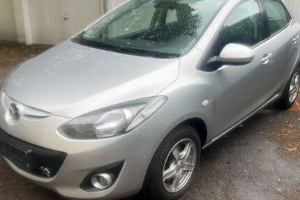 Mazda 2 90.000 km 6.950 &euro; Essen 45357