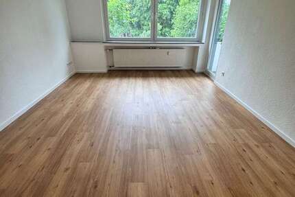 Wohnung Mülheim Heißen - 3.5 Zimmer, 74 m&sup2;, 592&euro; | Angebot:26546998