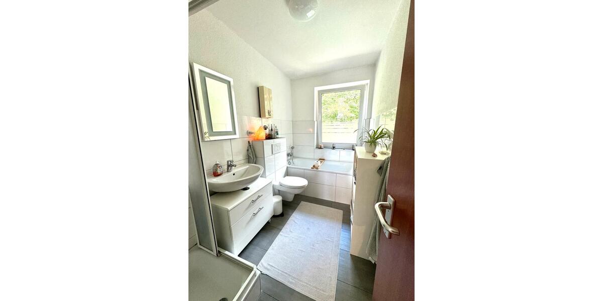 Etagenwohnung Oberhausen Schmachtendorf - 3.5 Zimmer, 80 m&sup2;, 980&euro; | Angebot:26447911