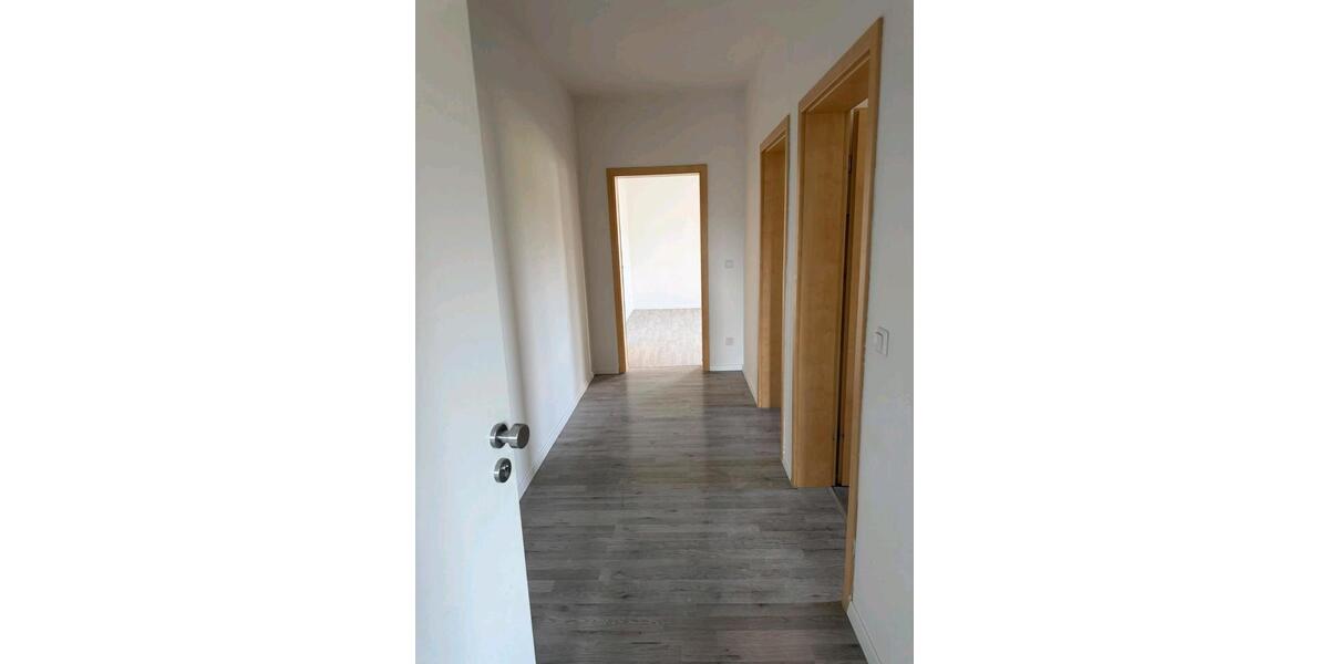 Etagenwohnung Oberhausen Schmachtendorf - 2 Zimmer, 65 m&sup2;, 650&euro; | Angebot:27550979
