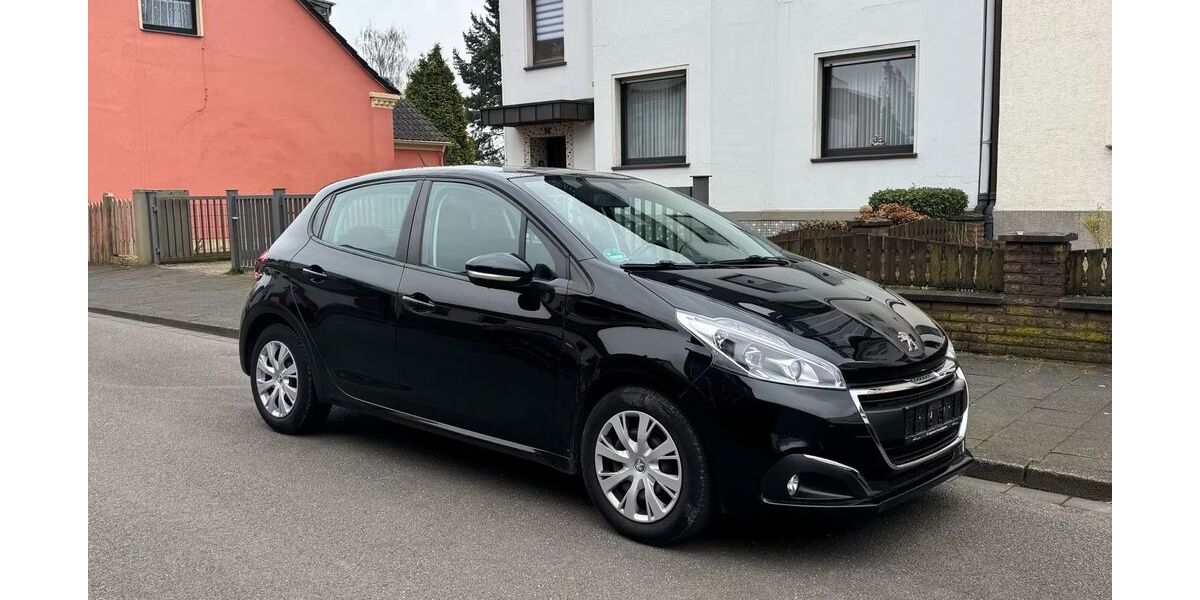 Peugeot 208 58.000 km 7.000 &euro; Mülheim an der Ruhr 45476