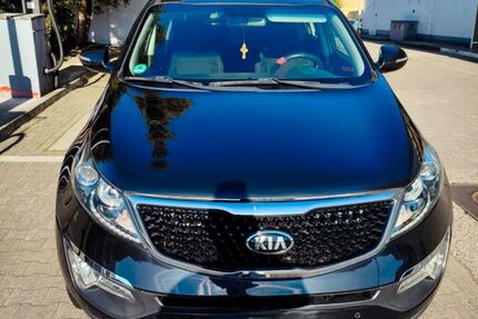 Kia Sportage 147.000 km 8.200 &euro; Waltrop 45731