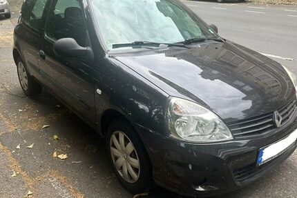 Renault Clio 150.000 km 2.000 &euro; Recklinghausen 45657