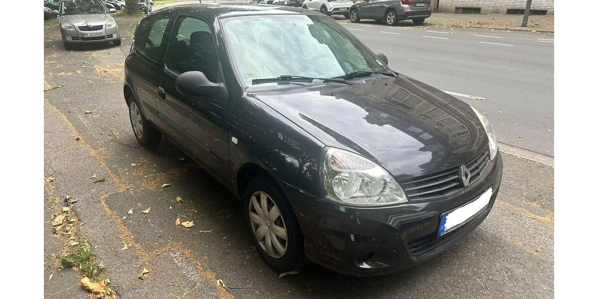 Renault Clio 150.000 km 2.000 &euro; Recklinghausen 45657