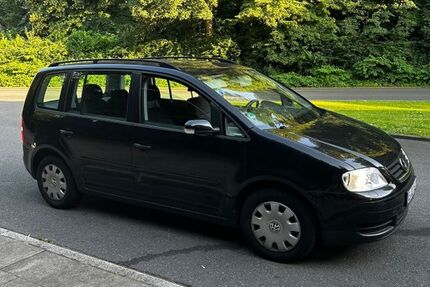 VW Touran 110.500 km 3.900 &euro; Essen 45239