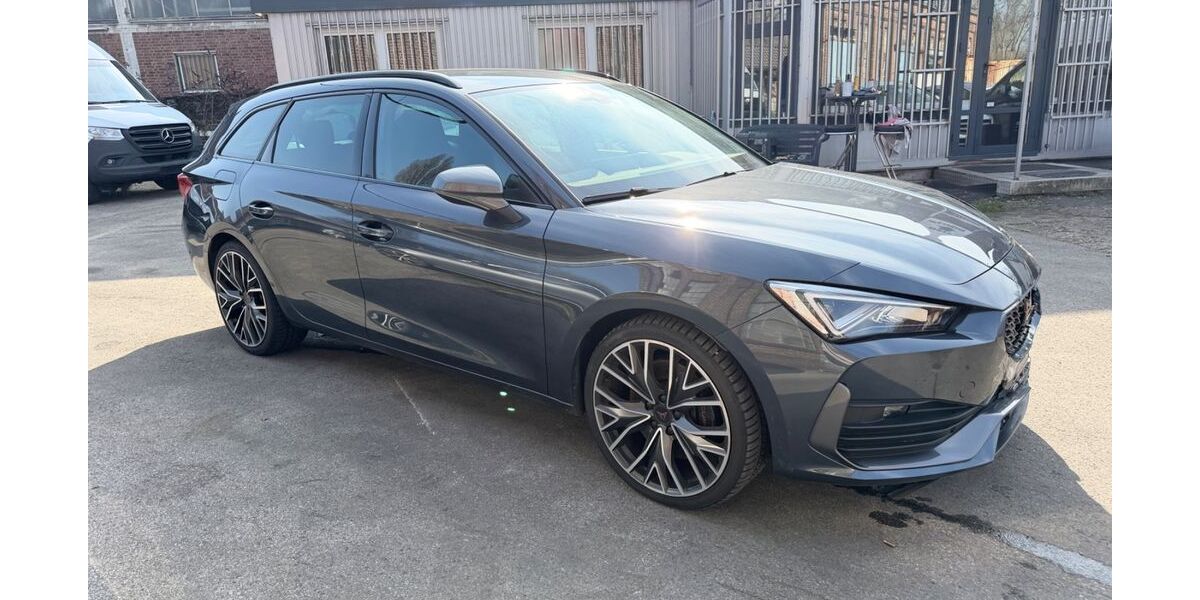 Seat Leon 31.171 km 16.800 &euro; Essen 45326