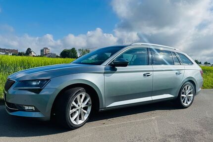 Skoda Superb 95.000 km 19.500 &euro; Suderwich 45665
