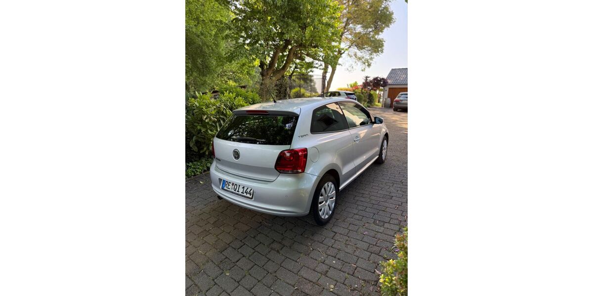 VW Polo 88.222 km 5.900 &euro; Recklinghausen 45659