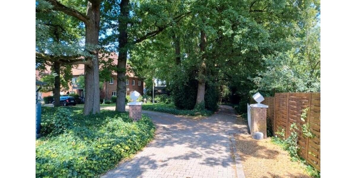 Erdgeschoßwohnung Bottrop Feldhausen - 3 Zimmer, 125 m&sup2;, 1.400&euro; | Angebot:26459544
