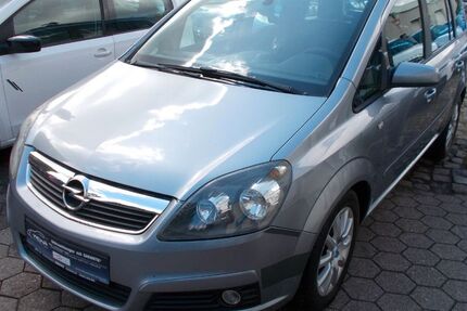 Opel Zafira 182.000 km 2.390 &euro; Bochum 44809