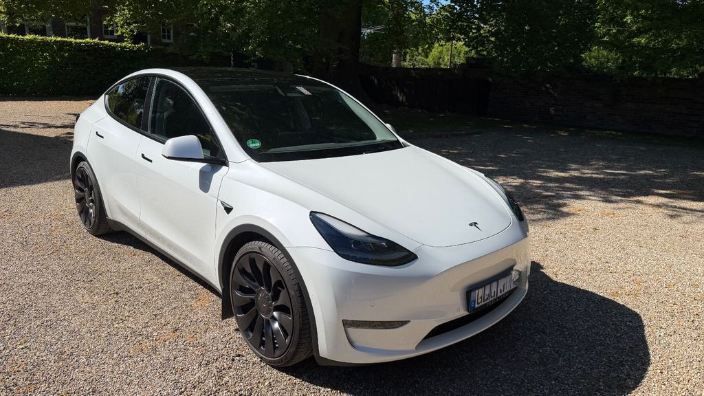 Tesla Model Y 38.200 km 37.500 &euro; Gelsenkirchen 45897