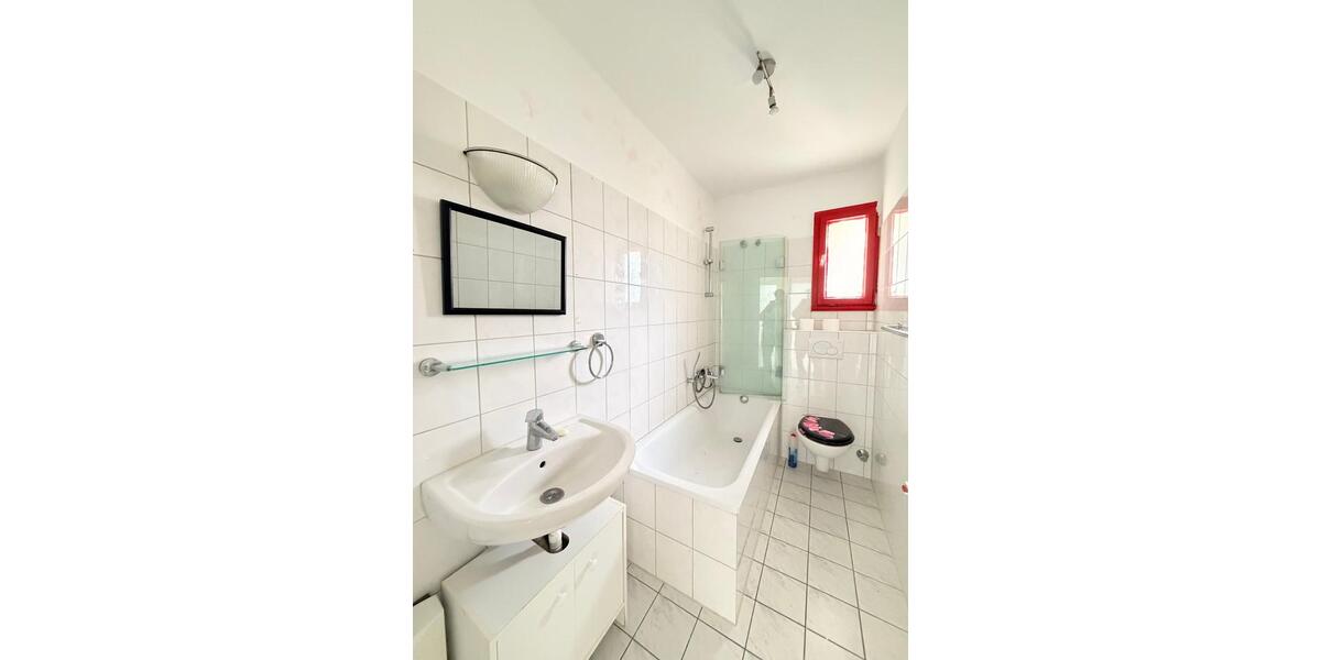 Dachgeschoßwohnung Mülheim an der Ruhr Rechtsruhr-Nord - 3 Zimmer, 72 m&sup2;, 612&euro; | Angebot:26246781