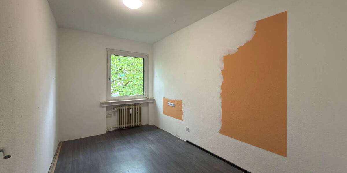 Mehrfamilienhaus mit Potenzial in Dinslaken-Bruch – 5 Wohneinheiten, Garten & Garagen - Mehrfamilienhaus, Wohnhaus Dinslaken Lohberg | Angebot:26971196