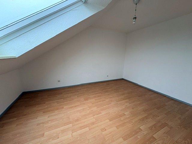 Dachgeschoßwohnung Dortmund Bövinghausen - 4 Zimmer, 77 m&sup2;, 550&euro; | Angebot:26443995