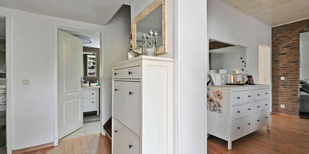 Doppelhaushälfte Mülheim Heißen - 4 Zimmer, 111 m&sup2;, 415.000&euro; | Angebot:26568726