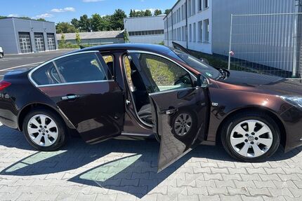 Opel Insignia 220.000 km 4.000 &euro; Bochum 44809