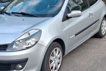 Renault Clio 160.000 km 1.799 &euro; Herne 44649