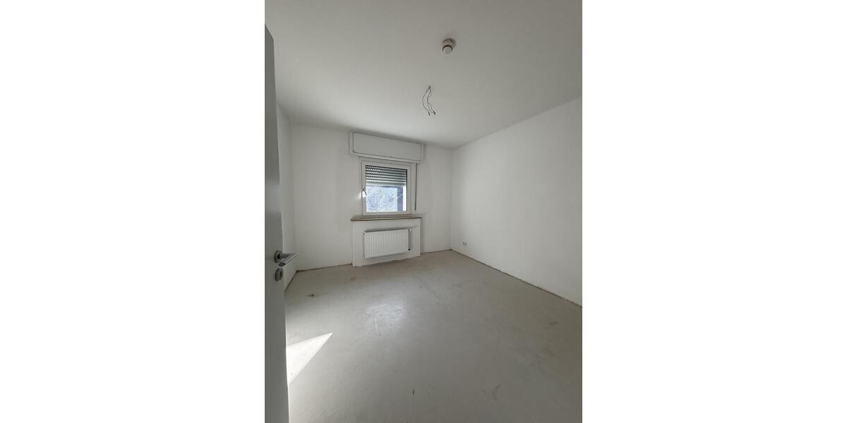 Etagenwohnung Dinslaken - 5.5 Zimmer, 142 m&sup2;, 1.494&euro; | Angebot:26257208