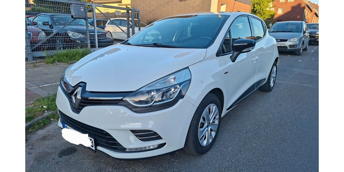 Renault Clio 153.000 km 5.999 &euro; Oberhausen 46149