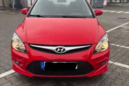 Hyundai i30 99.000 km 4.900 &euro; Bochum 44866