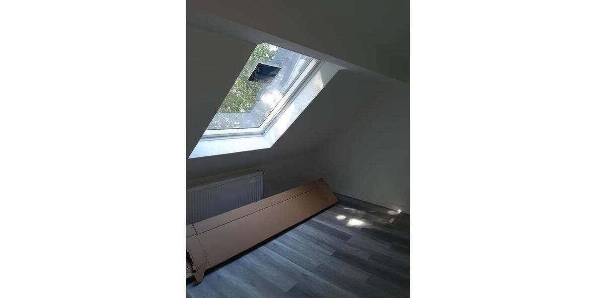 Dachgeschoßwohnung Oberhausen Osterfeld - 4 Zimmer, 85 m&sup2;, 815&euro; | Angebot:27596722