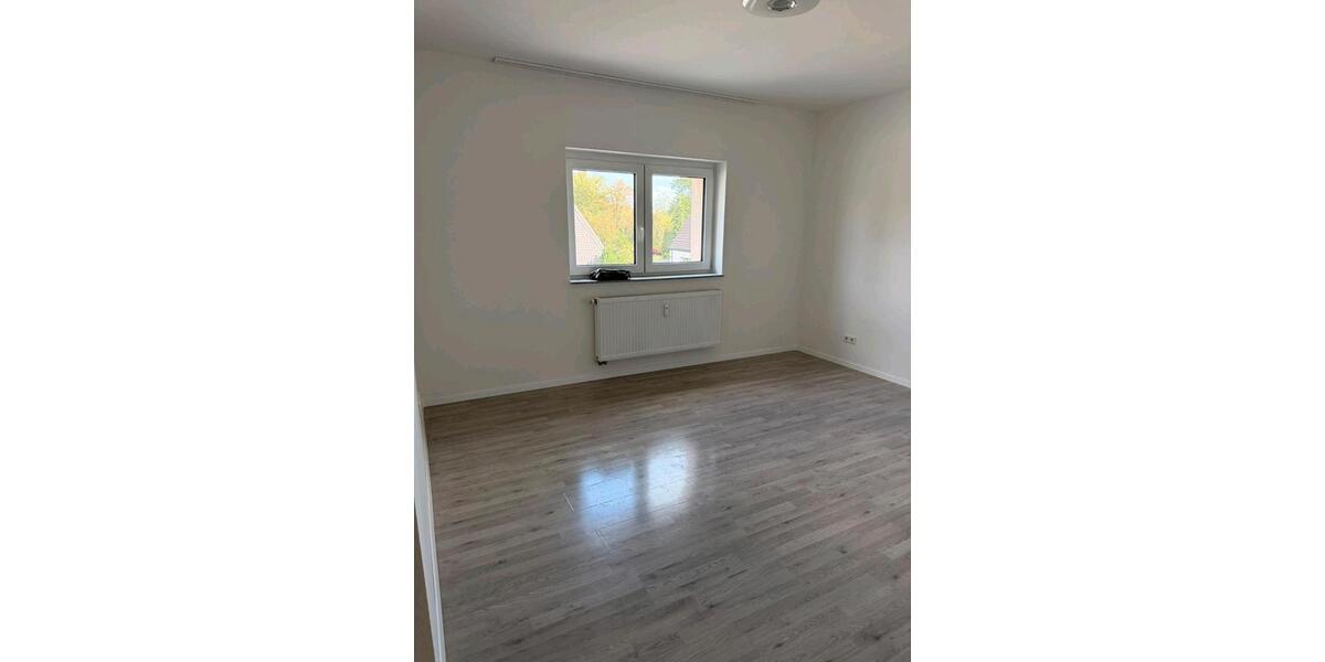 Etagenwohnung Oberhausen Schmachtendorf - 2 Zimmer, 65 m&sup2;, 650&euro; | Angebot:27550979