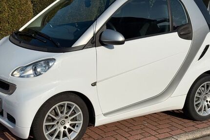 Smart ForTwo 106.628 km 4.590 &euro; Recklinghausen 45657