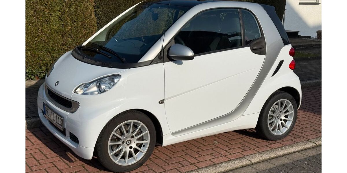 Smart ForTwo 106.628 km 4.590 &euro; Recklinghausen 45657