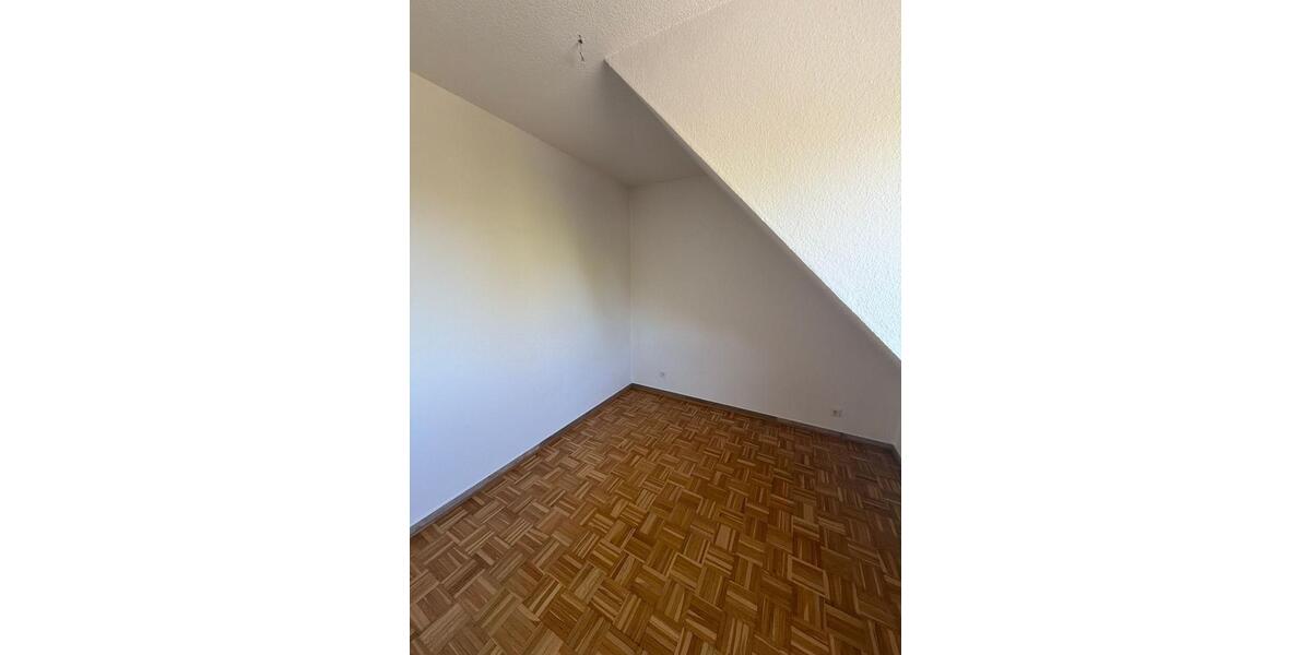Etagenwohnung Recklinghausen - 4 Zimmer, 87 m&sup2;, 595&euro; | Angebot:26442299