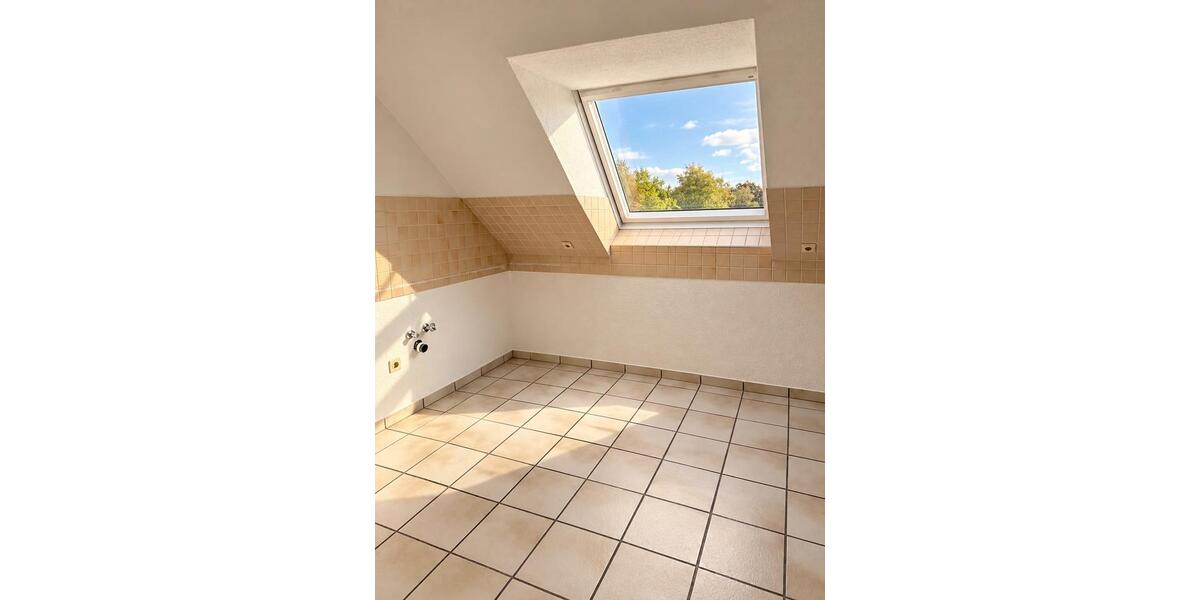 Dachgeschoßwohnung Oer-Erkenschwick Erkenschwick - 3 Zimmer, 90 m&sup2;, 954&euro; | Angebot:27608704