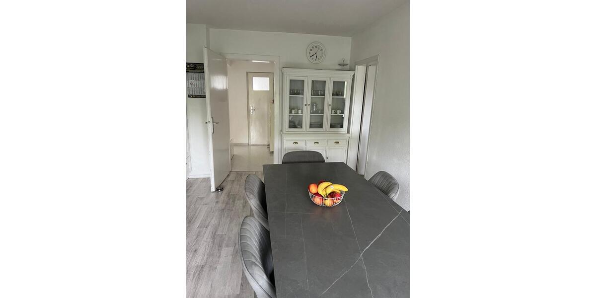 Dachgeschoßwohnung Mülheim an der Ruhr Rechtsruhr-Nord - 3.5 Zimmer, 77 m&sup2;, 740&euro; | Angebot:26349049