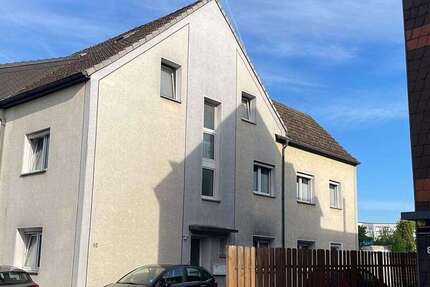 Haus Oberhausen Alsfeld - 10.5 Zimmer, 244 m&sup2;, 295.000&euro; | Angebot:26535159
