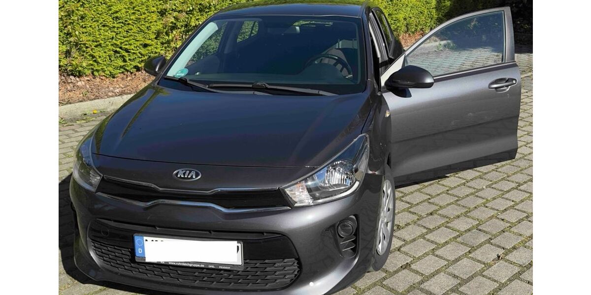 Kia Rio 135.000 km 7.200 &euro; Mülheim 45472