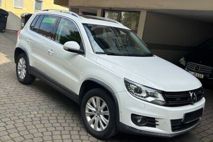 VW Tiguan 219.000 km 8.500 &euro; Essen 45355