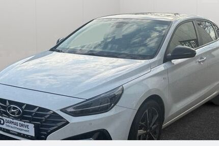 Hyundai i30 15.799 km 19.290 &euro; Dinslaken 46535