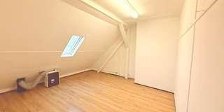 Dachgeschoßwohnung Gelsenkirchen Rotthausen - 4 Zimmer, 95 m&sup2;, 700&euro; | Angebot:27625873