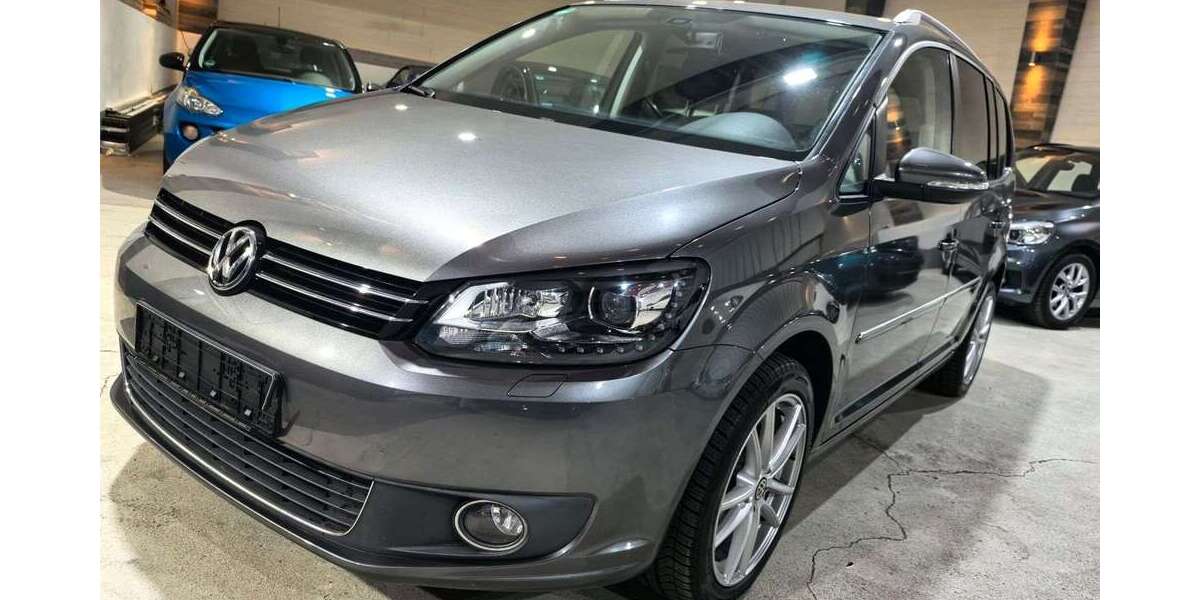 VW Touran 99.559 km 11.500 &euro; Voerde 46562