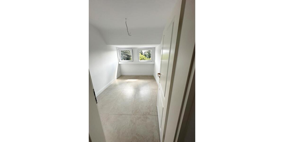 Dachgeschoßwohnung Oberhausen Biefang - 3 Zimmer, 55 m&sup2;, 900&euro; | Angebot:27586987